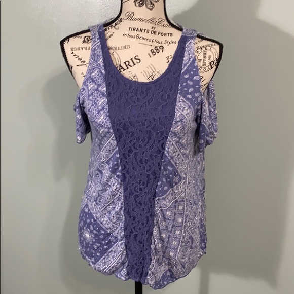 Maurices Shirt - Picture 3 of 4